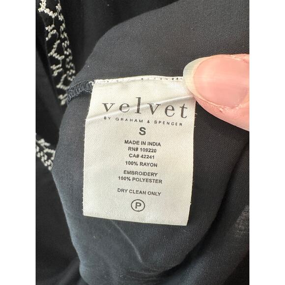 VELVET BY GRAHAM & SPENCER | Black Embroidered Boho Peasant Top | Small - Picture 6 of 6